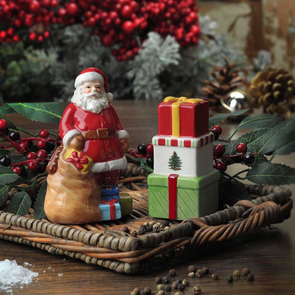 Christmas Tree Santa Salt and Pepper Gift Boxed image number null